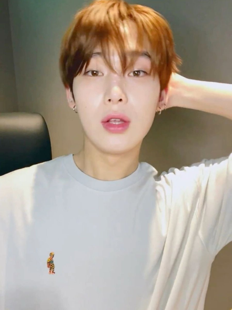cavnzs's tweet photo. 똥차남친 절대 안만날것같은데 또 한편으로는 똥차만 만나고다녀서 어떤 (위장)남사친님 뒷목잡게할것같은 넌 존나 알수없는남자야 https://t.co/qTkqUV971u