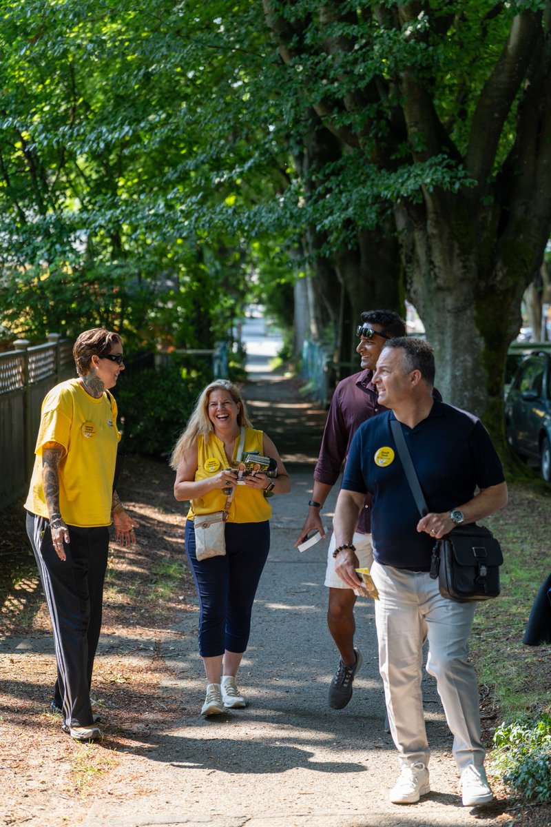 Vote_Vancouver's tweet photo. On the doors in Mount Pleasant this afternoon, we’re hearing from homeowners and renters alike, especially younger renters struggling to find steady work and housing they can afford. We’re listening, and we’re ready to get to work✌️ https://t.co/71bNHHLg9t