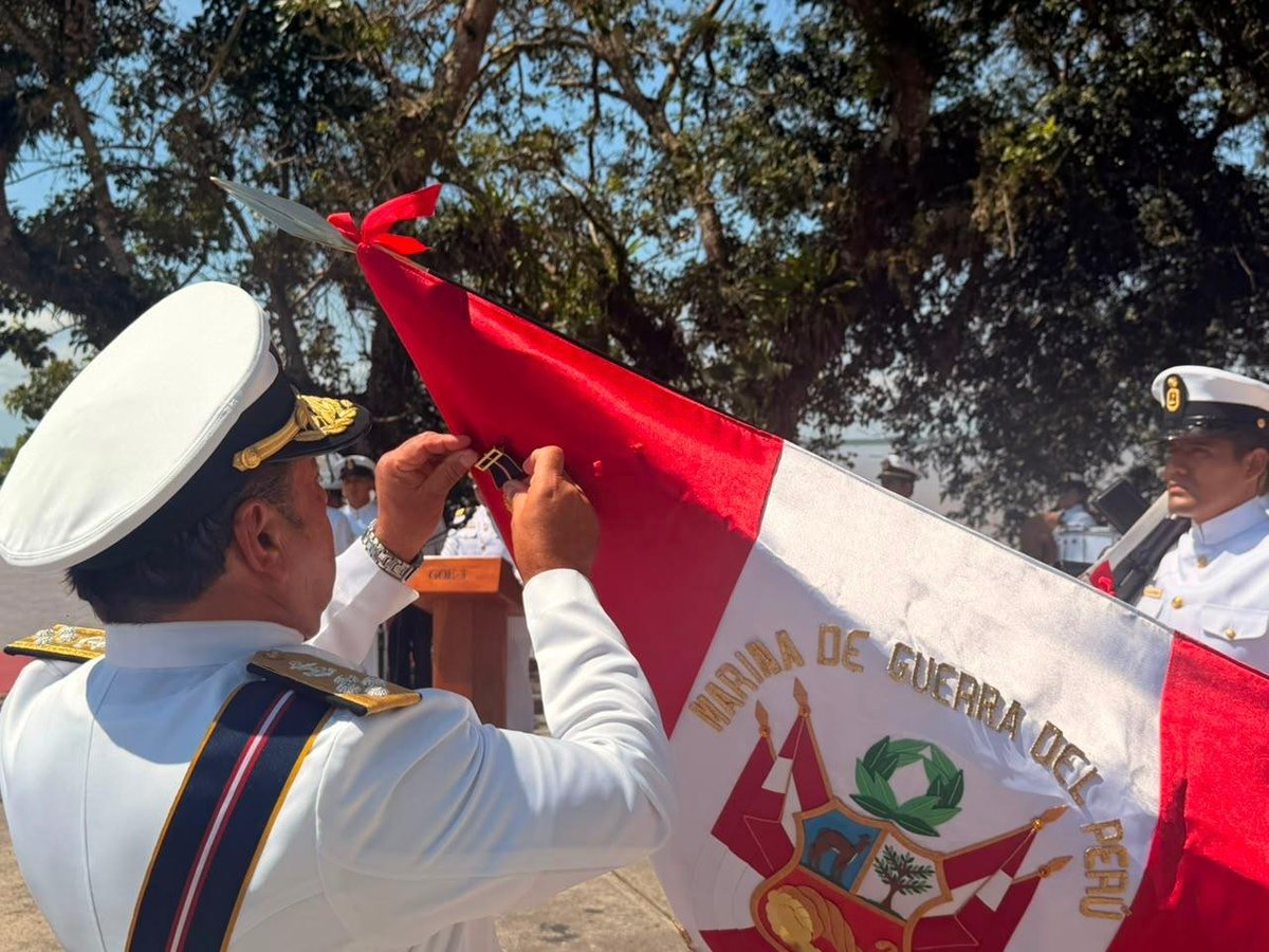naval_peru's tweet photo. #MGPNoticias - Iquitos 🇵🇪⚓ Comandante General de la Marina, Almirante Javier Bravo de Rueda Delgado, presidió los actos por aniversarios del B.A.P. “Río Yaguas” y Grupo de Operaciones Especiales N.°3, además de inspeccionar unidades amazónicas. https://t.co/HTviYJg37q
