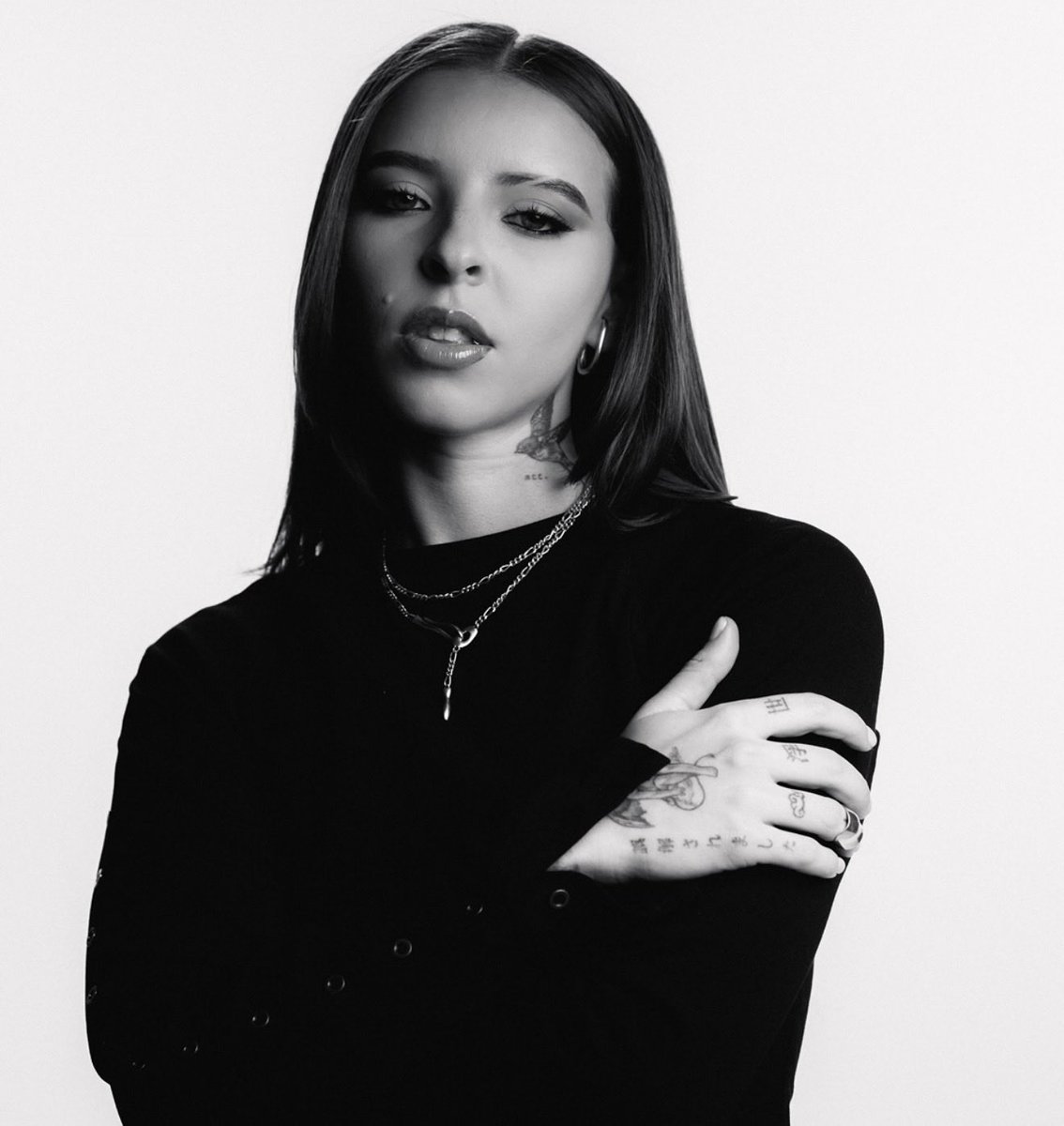 dndbillie5's tweet photo. unfortunately I don’t think i’ll ever be attracted to anyone the way I am to her https://t.co/BwACQDkdlb