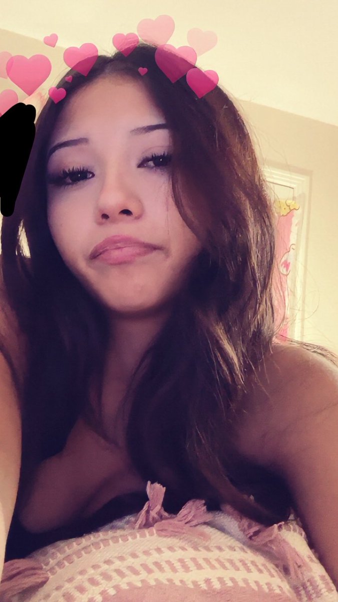 Jayyyyyluvv133's tweet photo. fuckkkkk I wish I had a sugar daddy. I’d literally strip for a new purse 🤷🏻‍♀️ #sugardaddy #findom #nsfw #buymepurse https://t.co/DhvC2cffd5