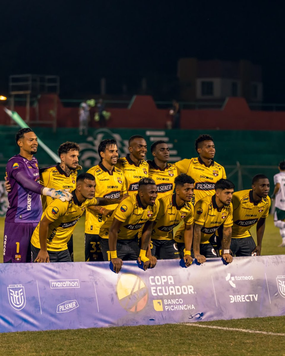 BarcelonaSC's tweet photo. 15’ | #LDUPvsBSC  0-0

#CopaEcuadorBancoPichincha
#BarcelonaMiPasión https://t.co/5p0xrlL8xy
