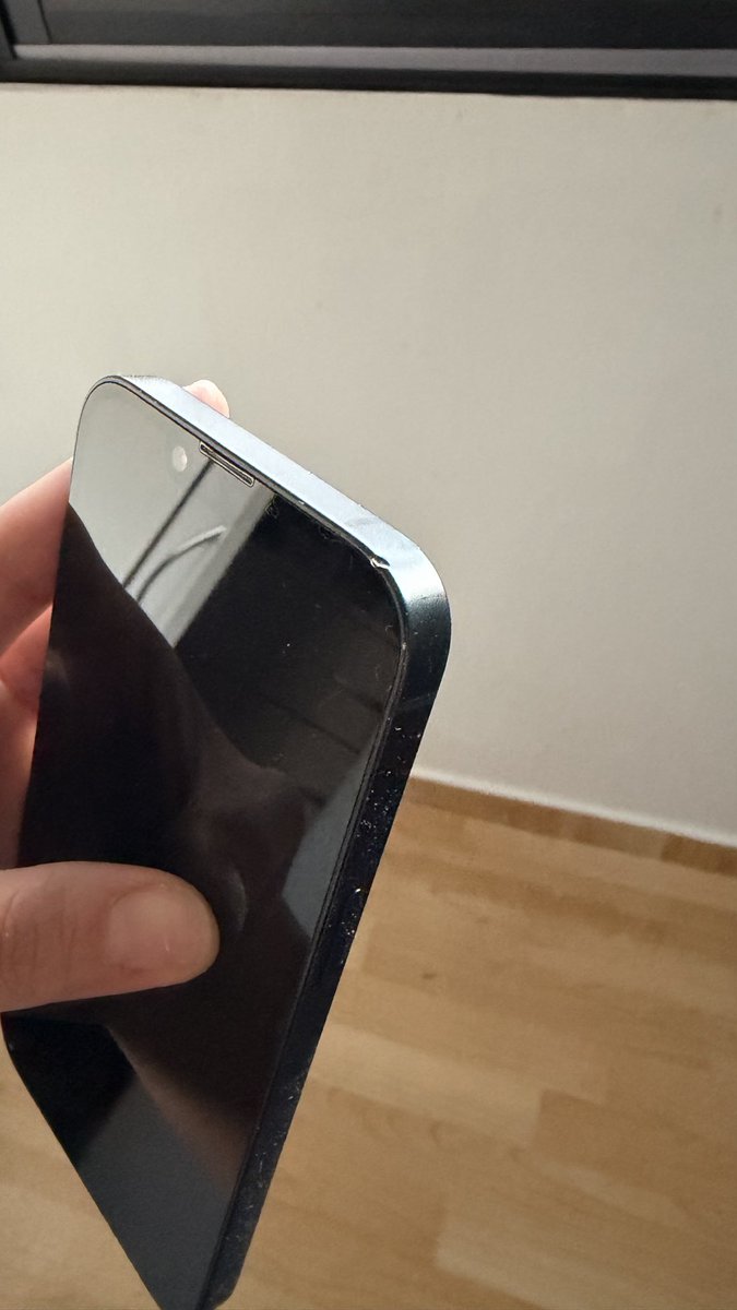 NatalyEffio's tweet photo. VENDO iPhone 14 256gb - color midnight, como nuevo! Solo el detalle de la foto
Salud de batería al 76%
Valor: 2.000.000 negociable https://t.co/izSZ0IGIsB