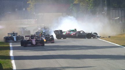 formuladata_'s tweet photo. @F1GuyDan Poor guy https://t.co/Gj2g78JbvK
