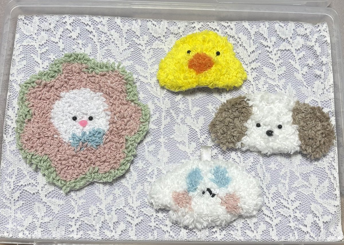 da3_0816's tweet photo. 自由工作のパンチニードルを展示する用に収納ボックスに布貼ってみた
可愛いのでは https://t.co/WPkAkPWnr0