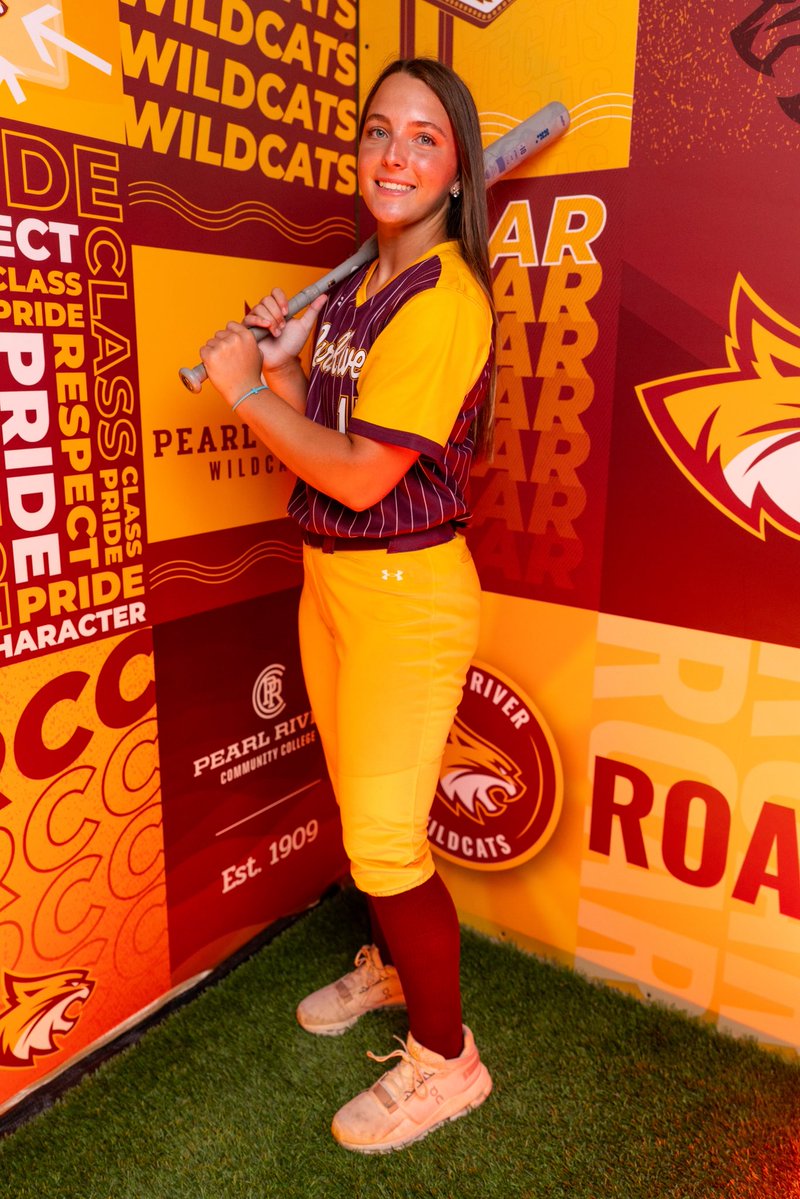 Bristol_Jones28's tweet photo. I had a great visit at Pearl River Community College yesterday! Thank you to the coaching staff for making it such a great experience. I’m so grateful for the opportunity and enjoyed learning more about the program!
@JakeLoper_30 
@TylerDobson25 
@KaylanLadner https://t.co/xCzcRkw9mq