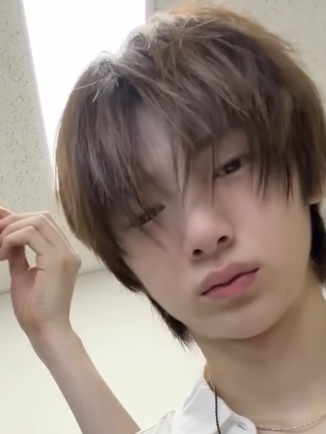 obuckstee's tweet photo. juhoon’s such a morning mood https://t.co/1i3uLWFWdg
