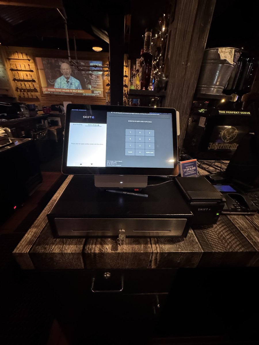 Shift4payments1's tweet photo. Joeys tavern just upgraded their @Shift4 equipment and are live with #shift4dine https://t.co/TX0dBRTwE3