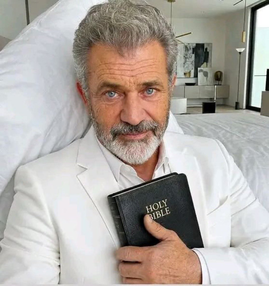 Real_MelGibsonQ's tweet photo. Do you believe in God?✝️ https://t.co/qMYHD0xHPT