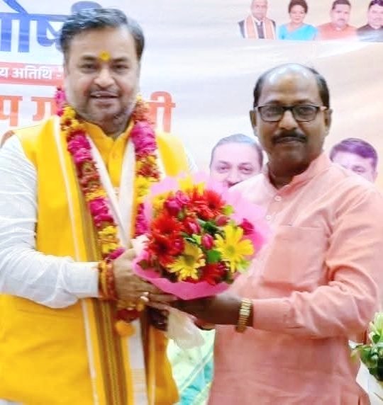 Sushiljaiswabjp's tweet photo. प्रखर वक्ता, कुशल संगठनकर्ता, भाजपा उ. प्र. के नि. प्रदेश महामंत्री, सदस्य विधान परिषद आदरणीय अनूप गुप्ता जी को जन्मदिन की हार्दिक बधाई एवं ढेर सारी शुभकामनाएं। 
प्रभु श्रीराम जी से आपके उत्तम स्वास्थ्य एवं दीर्घायु जीवन की कामना करता हूं!
@bjpanoop https://t.co/hjNhdSprYM