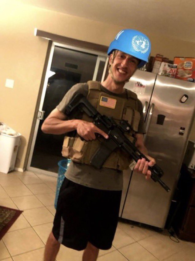 PoliceWTF's tweet photo. @ICANREACHANYONE Stop projecting Zachary Wilson we know you’re jewish and that you were caught sending nudes to children and only got pardoned because you suck the butthole of politicians and sucked/paid your way out of a lengthy jail sentence. https://t.co/r3aFqZ0mIl