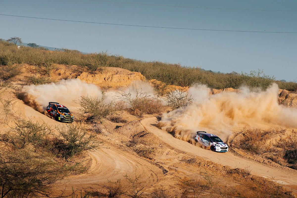 ConDonSocial's tweet photo. 🏎️🚨🌋 El Misti tiembla por el Rally
Nuevamente la Ciudad Blanca se engalana gracias al Rally Mobil Premio Ciudad de Arequipa, con la presencia de 26 tripulaciones y un navegante argentino
🗞️Leer 👉https://t.co/fhLZ8iaGVO
📸Fotos Difusión https://t.co/F6UTSmzk1E