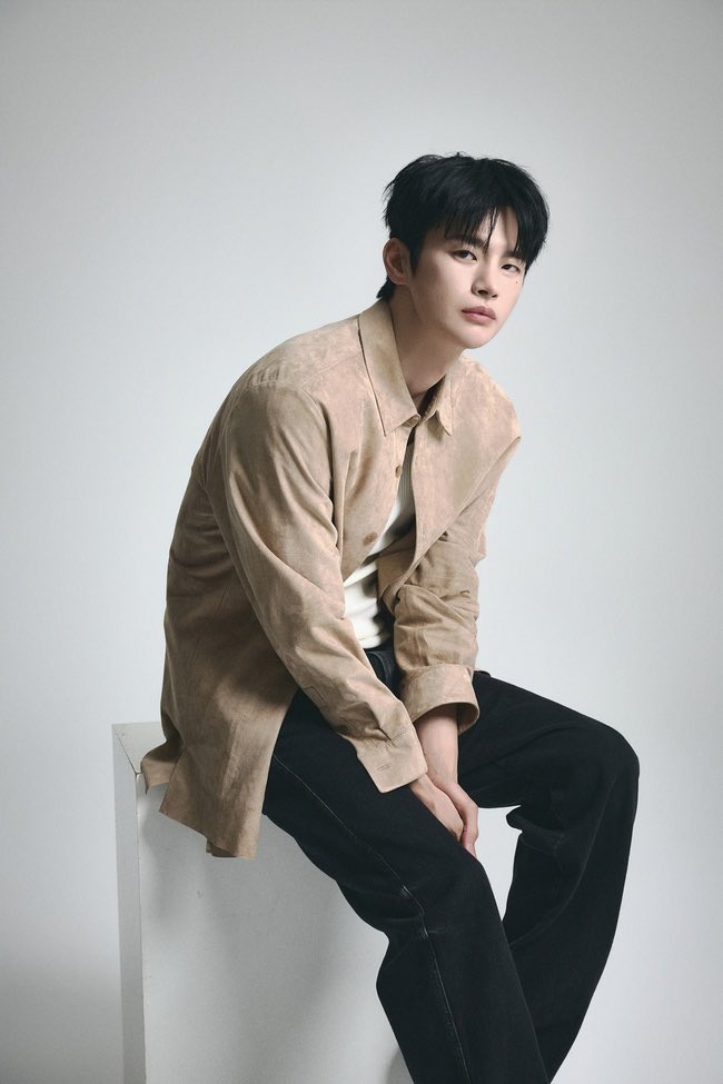 Whatsup_Inguk's tweet photo. [#NEWS] 
‘로코 장인’ 서인국의 안목 “관계성이 중요…깐깐하게 봐야죠” [IS인터뷰]

▶️ https://t.co/Z50N1issu2

#서인국 #SeoInGuk #ソ・イングク 
#tvN #내일도출근 #SeeYouatWorkTomorrow
#강시우 #인터뷰 
#스토리제이컴퍼니 #Storyjcompany https://t.co/xY8U9qCXdZ