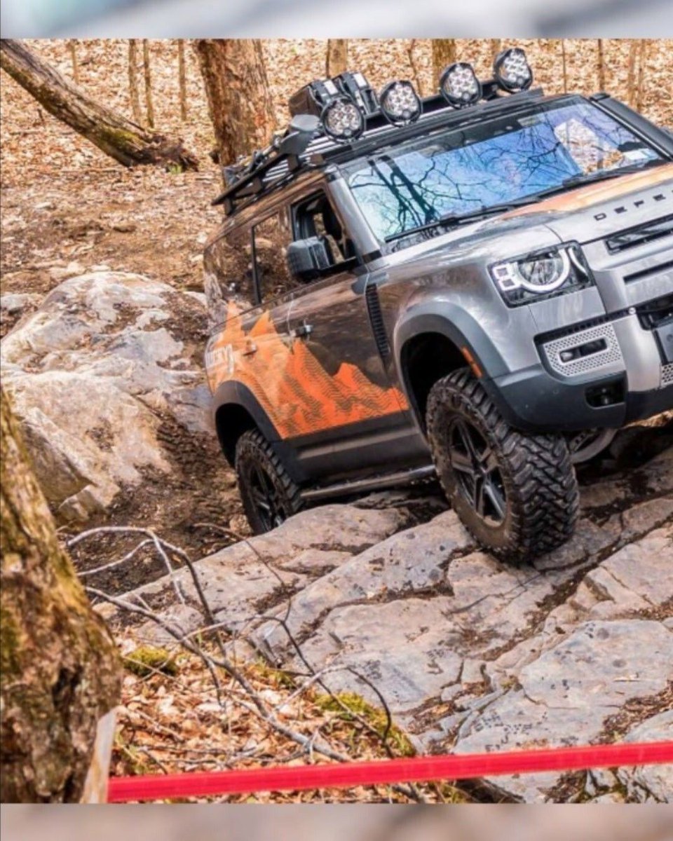 Lucky8OffRoad's tweet photo. The OG Project Defender 110 taking on Old Florida Road.
Before all the other Defender L663 builds you see now this Rover was already out there working. Massachusetts does not play around with its trails.
Rovers Don't Quit
#RoverNation #Defender #OffRoad #4x4 #TrailReady https://t.co/Pif5Rd1RSv