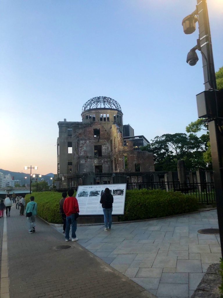 miegokoku's tweet photo. 【広島原爆の日です】

本日、広島市は81回目の原爆の日を迎え、午前8時より平和記念公園にて平和記念式典が執り行われました。

原爆の犠牲になられた全ての御霊に哀悼の誠を捧げるとともに、世界の恒久平和を心よりお祈り申し上げます。

#広島市 #原爆の日 #8月6日
#平和 #広島平和記念日
#終戦80年 https://t.co/Rvop7LtACZ