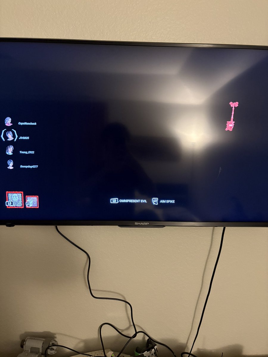 FletchRex5's tweet photo. Tried the Lights out event for Dead By Daylight. If you’re killer, avoid Yamako Estate. I legit couldn’t see anything. @DeadbyDaylight is this a bug or glitch? https://t.co/LcSNeDLygB