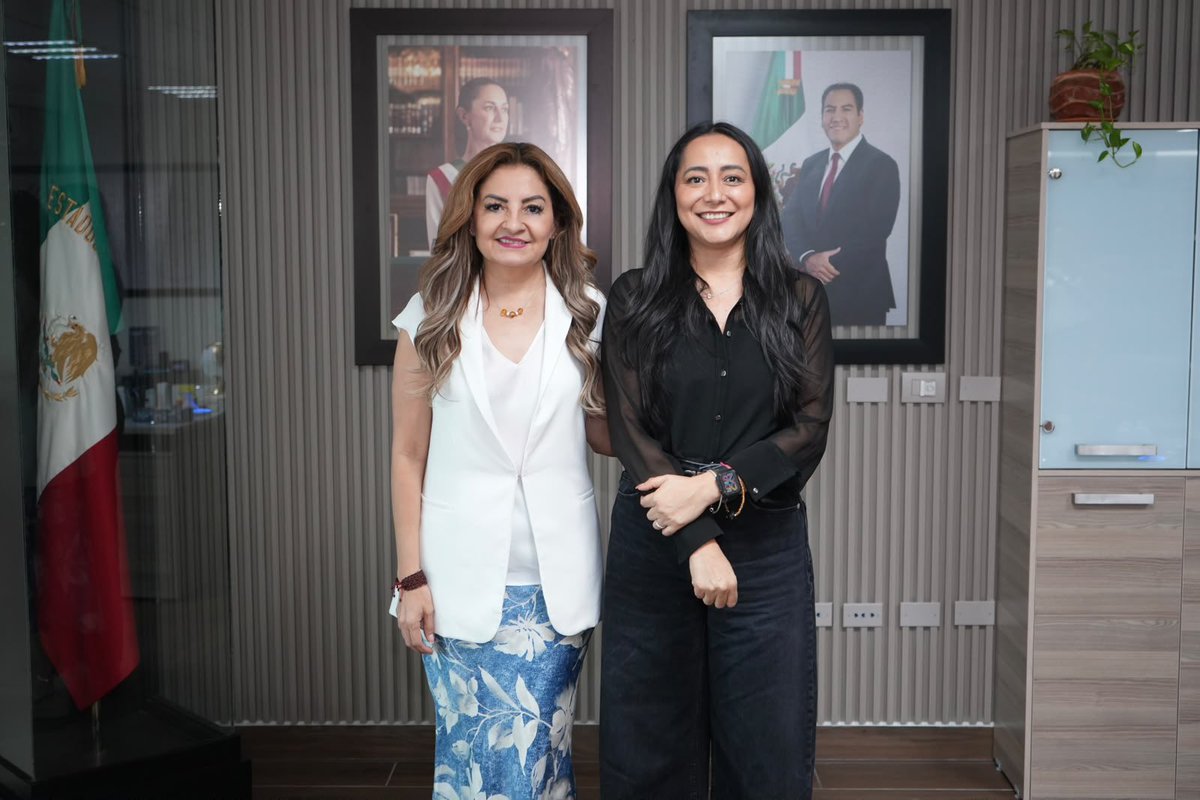SGGMChiapas's tweet photo. Recibimos este miércoles a la directora general del Colegio de Bachilleres de Chiapas Viridiana Figueroa una mujer comprometida con la educación y el desarrollo de las juventudes chiapanecas con quien dialogamos para dar seguimiento a la agenda educativa que impulsa @ramirezlalo_ https://t.co/J5rDRbWQwP