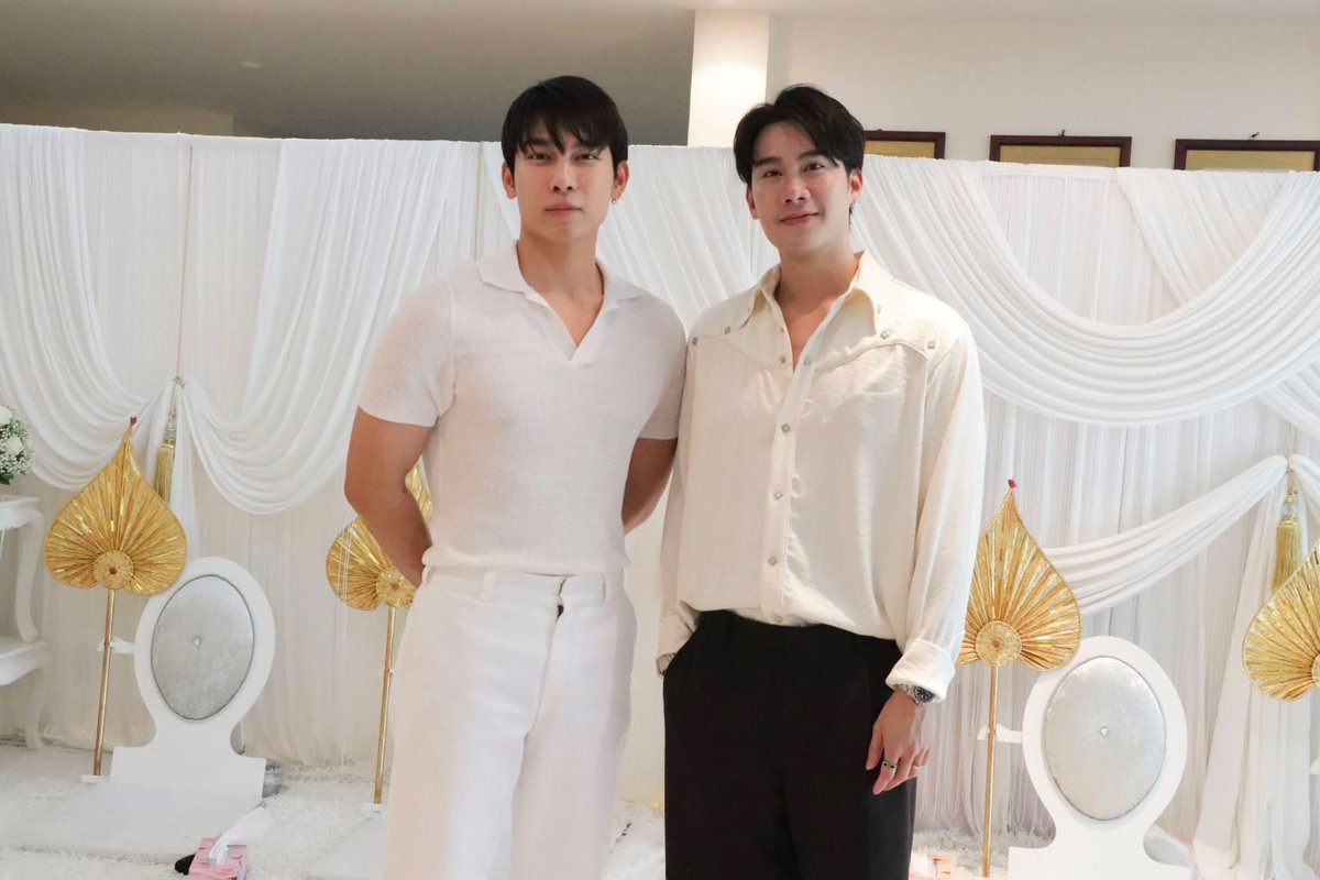 __BeWithU__'s tweet photo. 🫶🏻

@MSuppasit #MewSuppasit #มิวศุภศิษฏ์ 
@octotul #Tul_Pakorn #ตุลย์ภากร 
#MewTul #มิวตุลย์ https://t.co/2ZFi8dDGZz