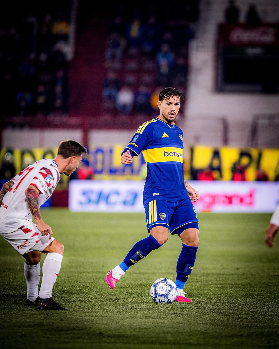 paredesfile's tweet photo. "Boca jrs 💙💛 Gran triunfo de todos, a seguir por este camino 💪🏽 @bocajrs"

©️: 📸 leoparedes20 vía ig. https://t.co/ihbUX2KgRk