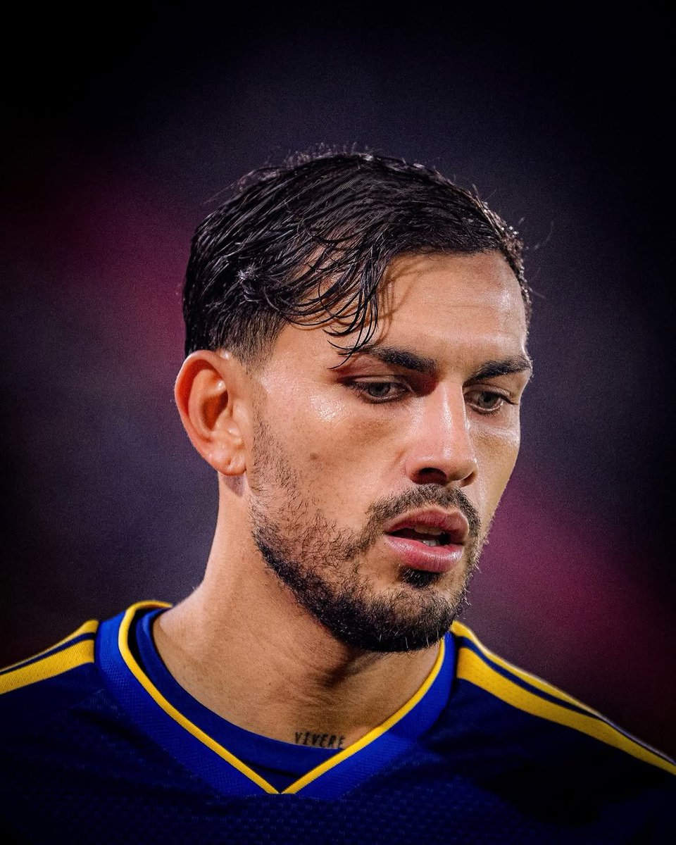 paredesfile's tweet photo. "Boca jrs 💙💛 Gran triunfo de todos, a seguir por este camino 💪🏽 @bocajrs"

©️: 📸 leoparedes20 vía ig. https://t.co/ihbUX2KgRk