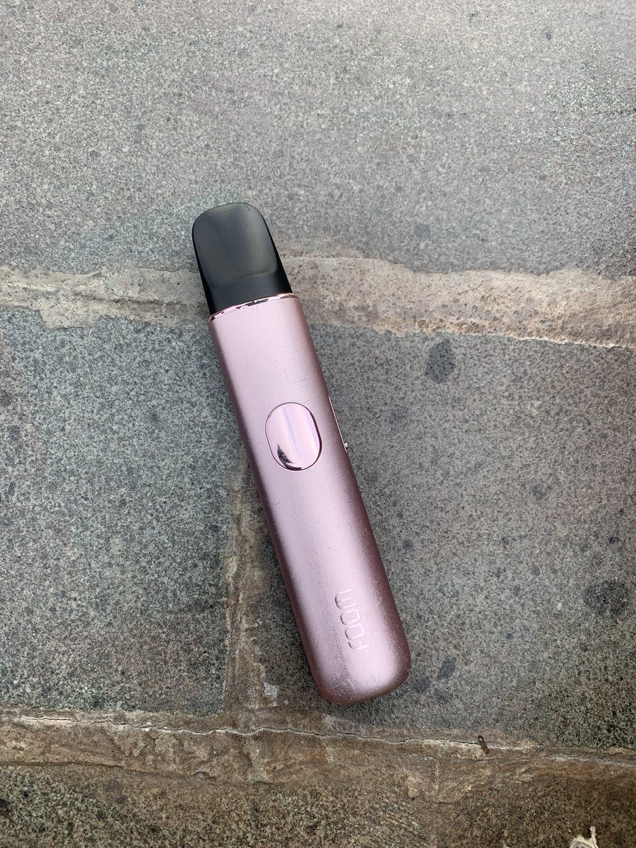 pbattern's tweet photo. wts jual device pods only foom switch pink (no box, no charger, no cartridge) 55k bisa oren dom bandung
‼️banyak lecet pemakaian dan jatuh‼️ details dm https://t.co/FSYAy5rH7P
