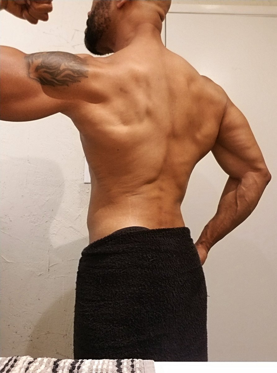 Kendrick_Steel3's tweet photo. Back work. Making some good gains. #muscle #fitness #bbc #bull #dom #lifestyle #dfw #dfwswing  #dtx #gym #hotwife #QoS #cuck #stag #vixen https://t.co/7G0mBW71Qy