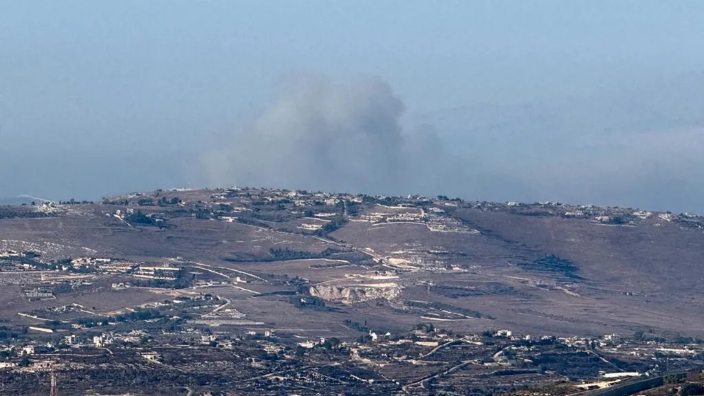 BertPrimo52970's tweet photo. Israel strikes south Lebanon after first evacuation warning in weeks. https://t.co/84KbvpgRha