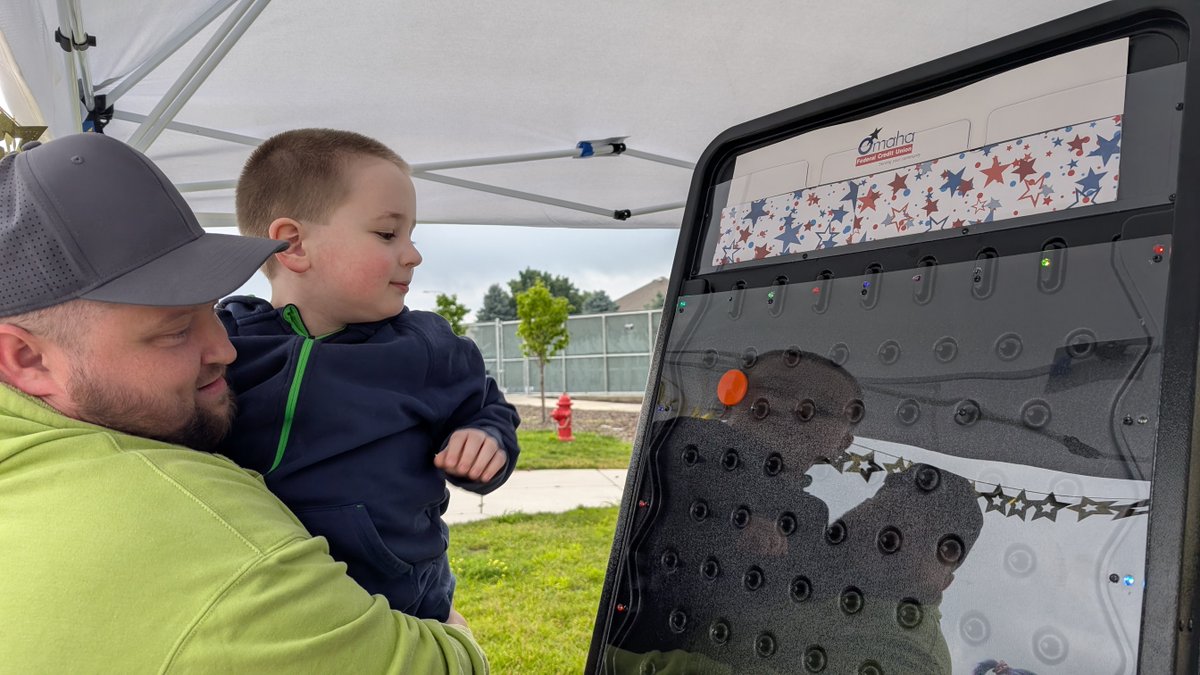 OmahaFederalCU's tweet photo. THANK YOU to ALL who attended the Blair Police Dept.'s National Night Out last night! We enjoyed seeing SO MANY smiling faces &amp; hope you &amp; yours enjoyed this well-attended community-building event, too! #PeopleHelpingPeople #BlairNE @BlairPoliceDepartment #ncul #WeCUNebraska https://t.co/s0d1tDk5Gk