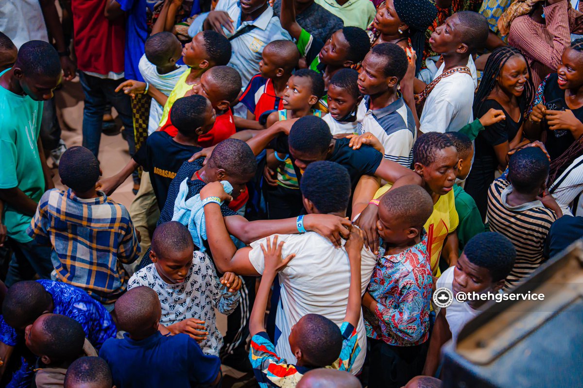 rccghq's tweet photo. In the presence of God, there is fullness of Joy.
We are always rejoicing when our God shows up.

Day 3
Evening Session

#MountainMovers
#RCCGAnnualConvention2026
#RCCG https://t.co/oQROx6if7a