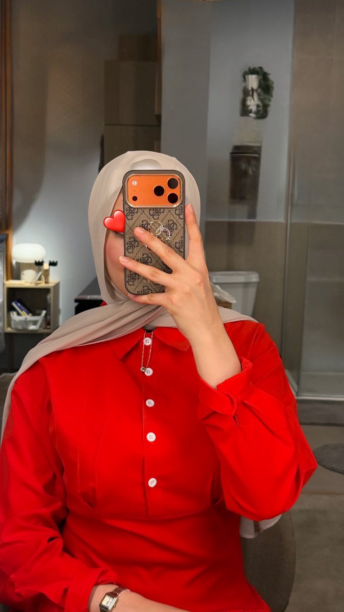 iiiib40's tweet photo. لبيك يالي من عِشقتك حسيت إني حَظيظ❤️ https://t.co/Ib0ZzqGz8o