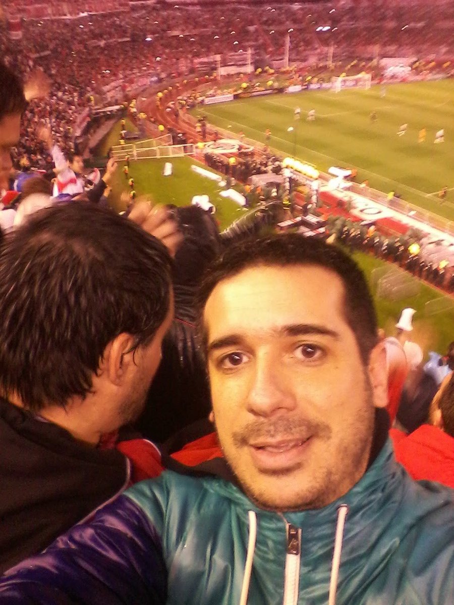 AfterChabon14's tweet photo. Que noche maravillosa ❤️🐔 2015 https://t.co/X53vtdHFF3