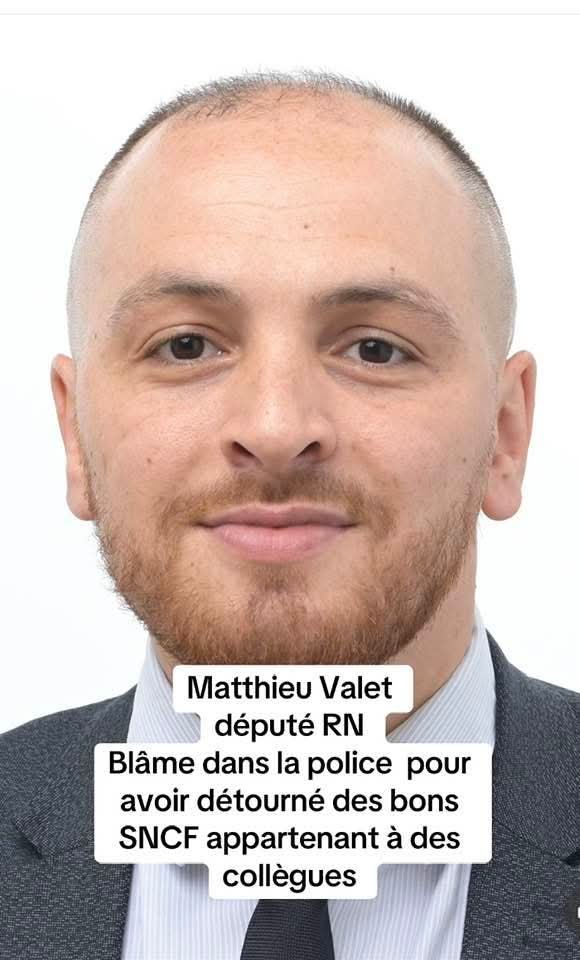 KMizouni's tweet photo. WAOOOOUUUH un escroc ?
@RNational_off LES COLLECTIONNE ? 
👇 Un EX commissaire de police
💩💩💩🤮🤮🤮👌 https://t.co/zms46XNfim