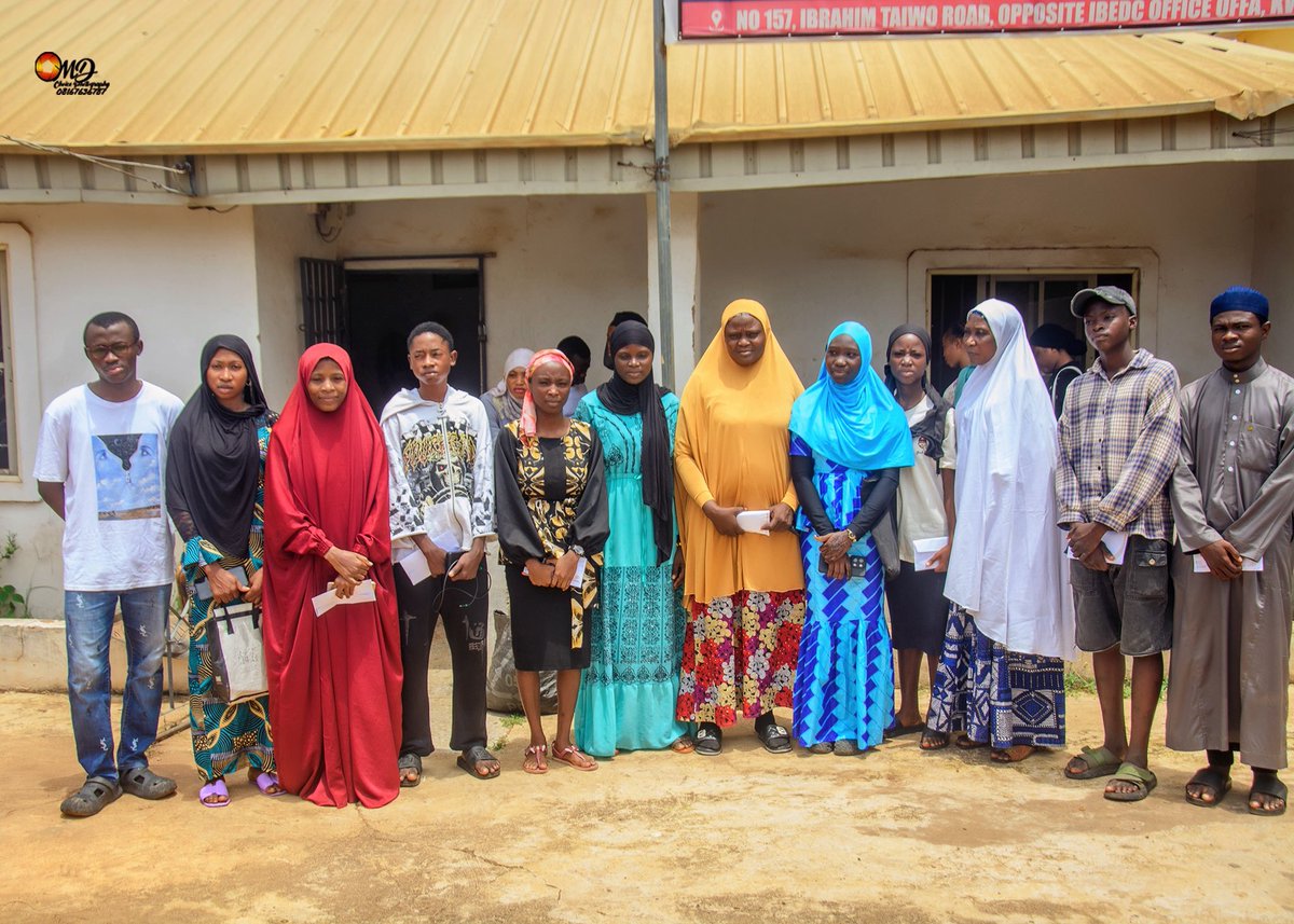 mok_foundation's tweet photo. MOK Foundation Honours Top JAMB Scholarship Performers with Cash Awards

The MOK Foundation proudly celebrates the highest scorers from our 1,000 JAMB Scholarship Programme with cash awards in recognition of their outstanding academic performance. https://t.co/NfKapmziPn