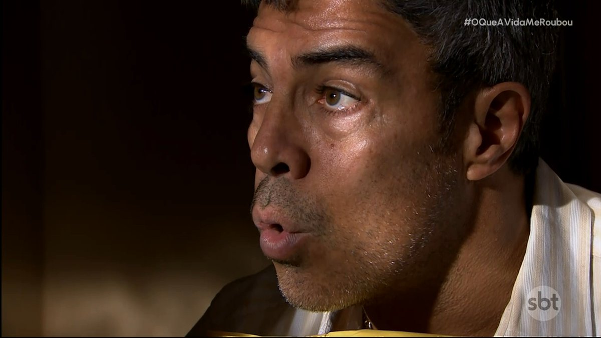 diariodenovelas's tweet photo. Esse sem sombra de dúvidas é o ator de novelas mexicanas que mais aparece no SBT. Ele está simplesmente em todas! Até em um filme exibido no ano passado ele apareceu. 

Marimar, Preciosa, A Mentira, Menina Amada Minha, Rubi, Quando Me Apaixono, Por Ela Sou Eva, O Que A Vida Me Roubou, Que Pobres Tão Ricos, A Gata, Te Dou A Vida, A História de Joana e As Filhas da Senhora Garcia, Amor Valente. 

#OQueAVidaMeRoubou 
#OQueAVidaMeRoubou003