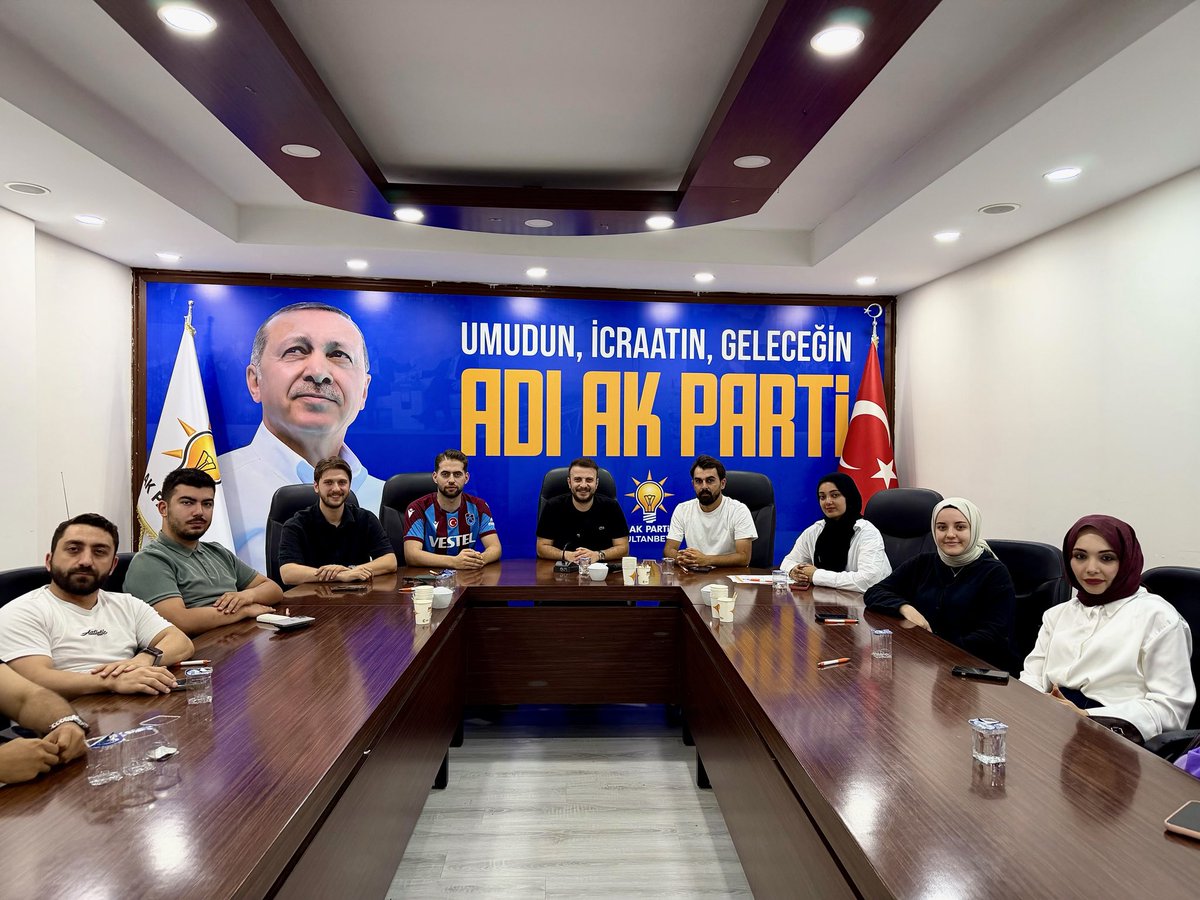 sbeyliakgenclik's tweet photo. Haftalık ilçe yönetim kurulu toplantımızı, Gençlik Kolları İlçe Başkanımız Yusuf Öz’ün başkanlığında gerçekleştirdik. https://t.co/qys29d5u5c