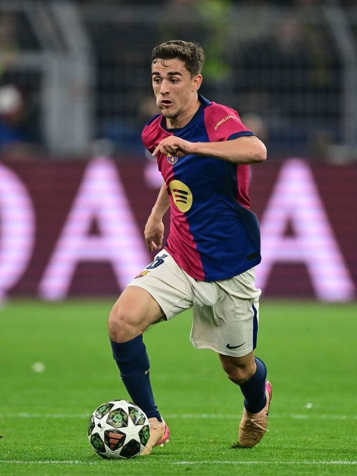SoccerTwinks's tweet photo. Gavi 🇪🇸 print appreciation post

So many to choose from. Feel free to drop ur faves in the thread 🧵 https://t.co/aQWwevkeTs