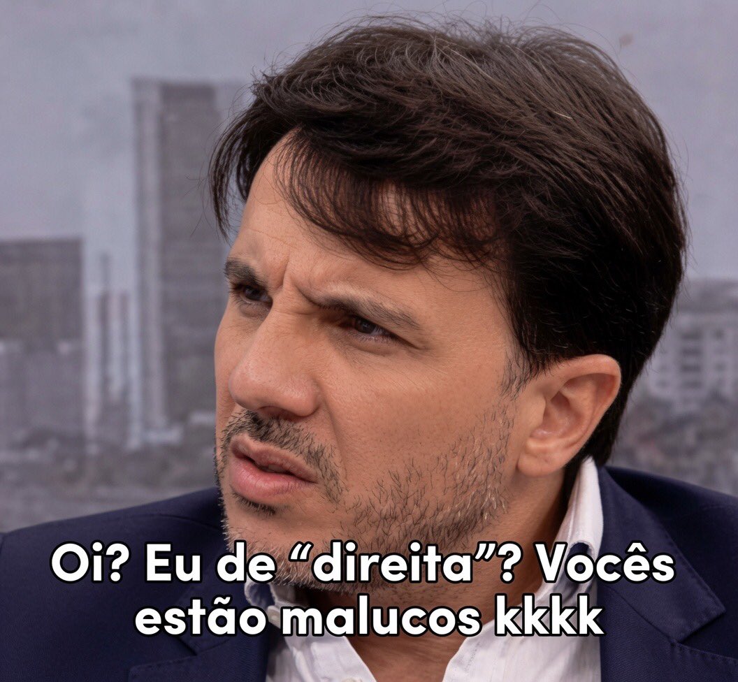 NikolleBrasil's tweet photo. O Renan Santos admitiu com todas as letras que é de centro-esquerda e os gados do MBL tão trabalhando em dobro pra tentar cancelar a própria física quântica e apagar essa fala dele 😂 https://t.co/0WbrjLTXMa