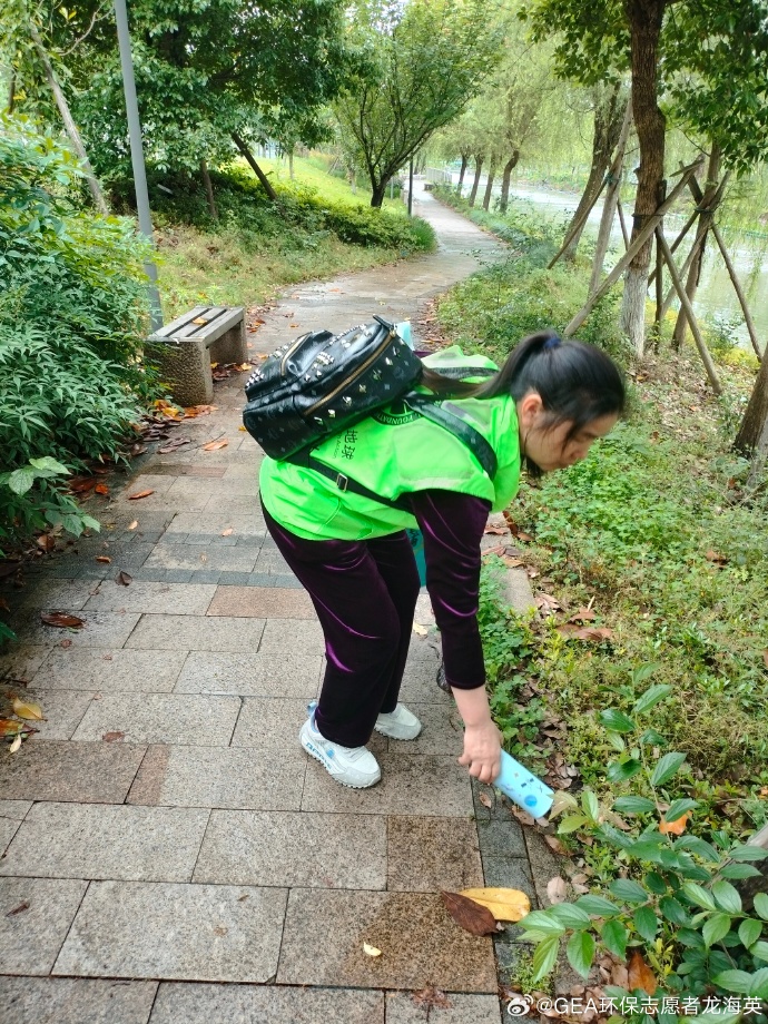 tabbhoyesygi's tweet photo. Join our neighborhood cleanup this Sat 9AM at Central Park! Gloves u0026 snacks provided—let’s make our community shine together! https://t.co/jm95I7YBk8
