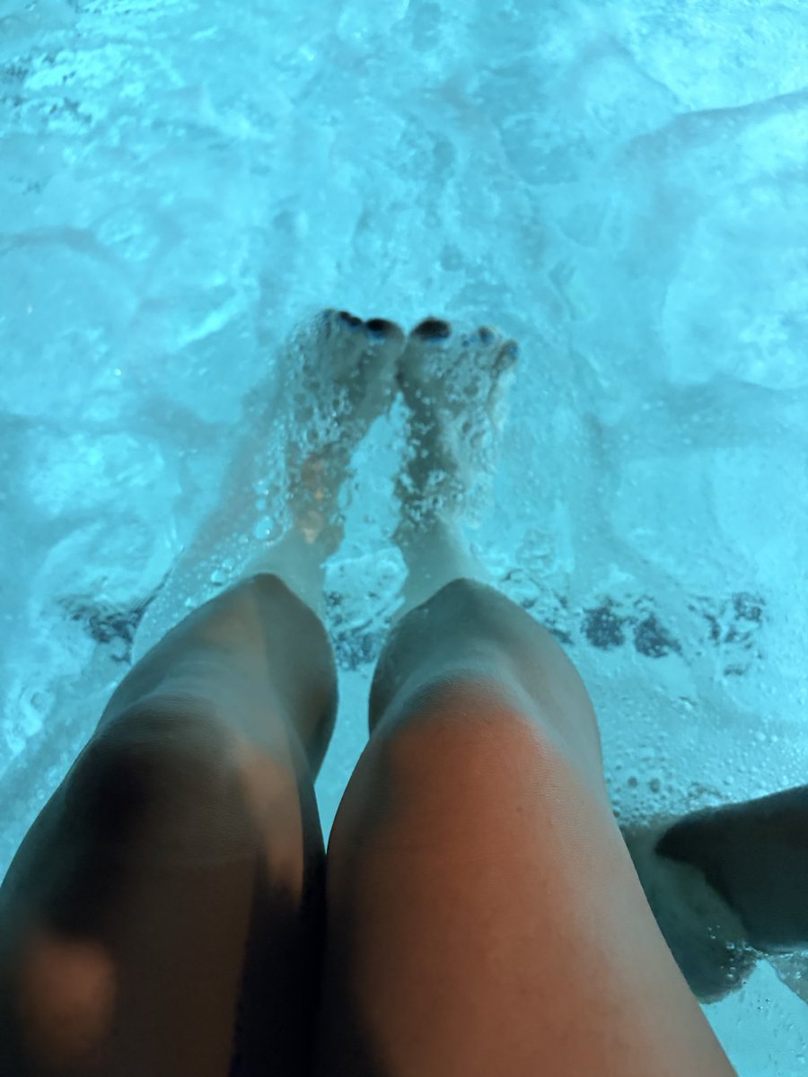 sweetassmaple's tweet photo. little piggies… little piggies… come out and play 🐷✨
admission isn’t free though. pay the toll. Pay first. then you may frolic. https://t.co/5ks5VzEbdw