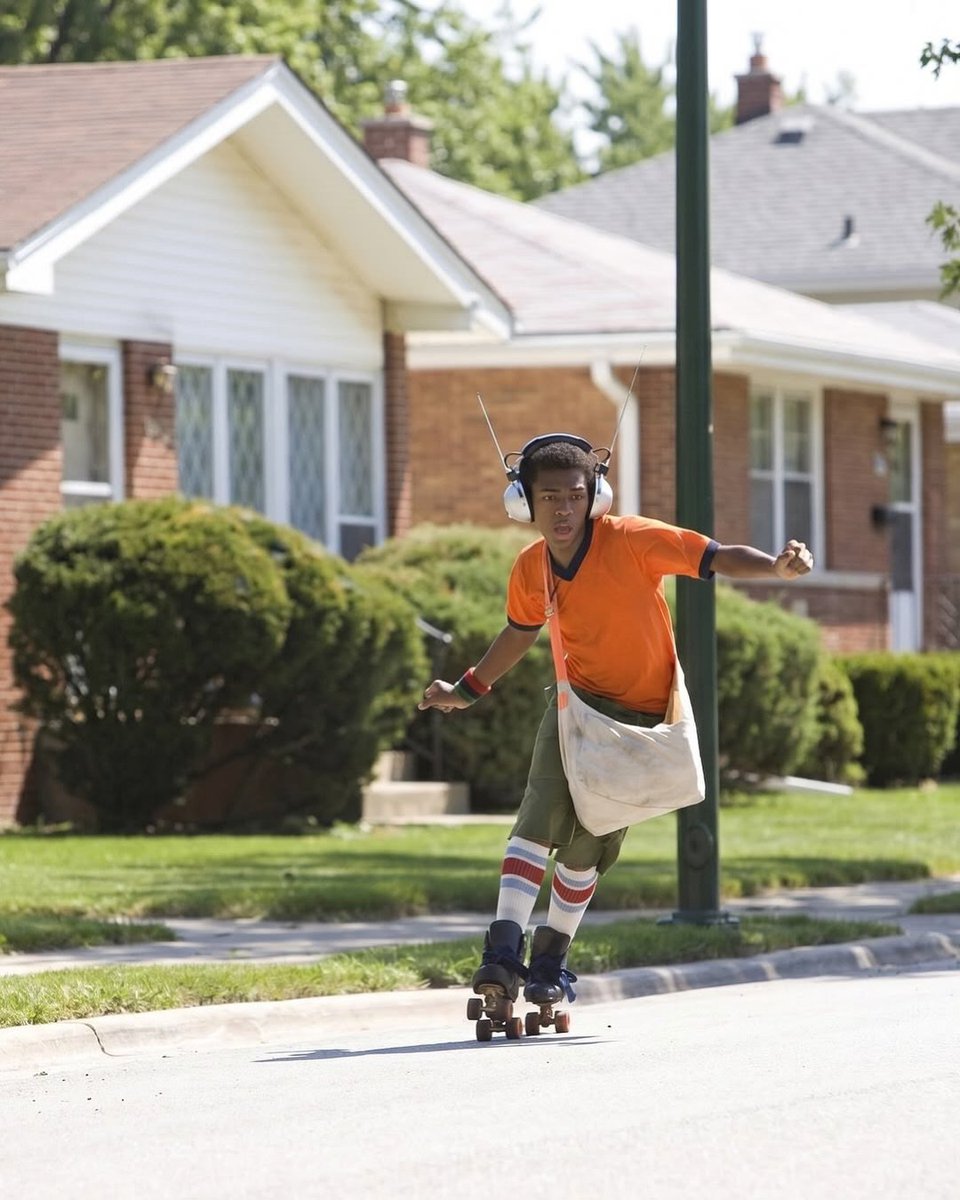 culturejpg's tweet photo. Roll Bounce (2005) https://t.co/5lUrdQ5ZpP