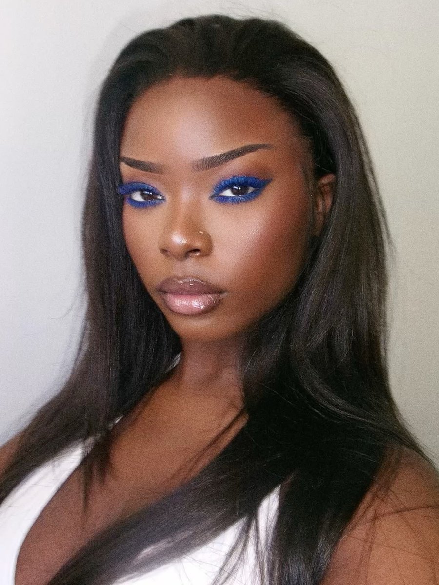 hautecnt's tweet photo. blue eyeliner and brown eyes https://t.co/cTwAAfNxFT