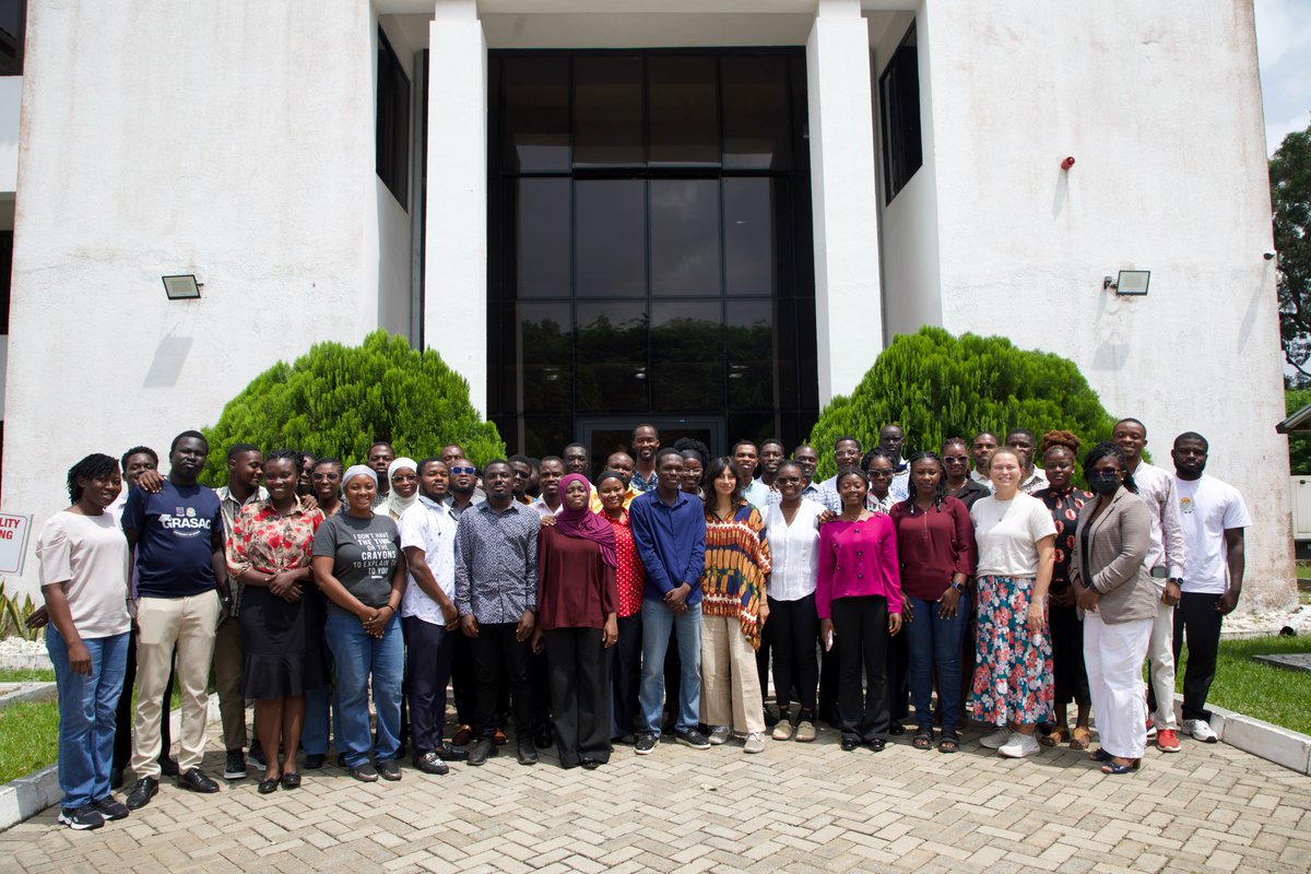 MavisWusu's tweet photo. We trained 41 out of >100 enthusiastic participants in essential hands-on molecular biology laboratory skills @wacci_gh @Cambridge_Uni. Grateful for the funding @Mastercard and partnership that made this possible. https://t.co/hcQHdU2ppD
