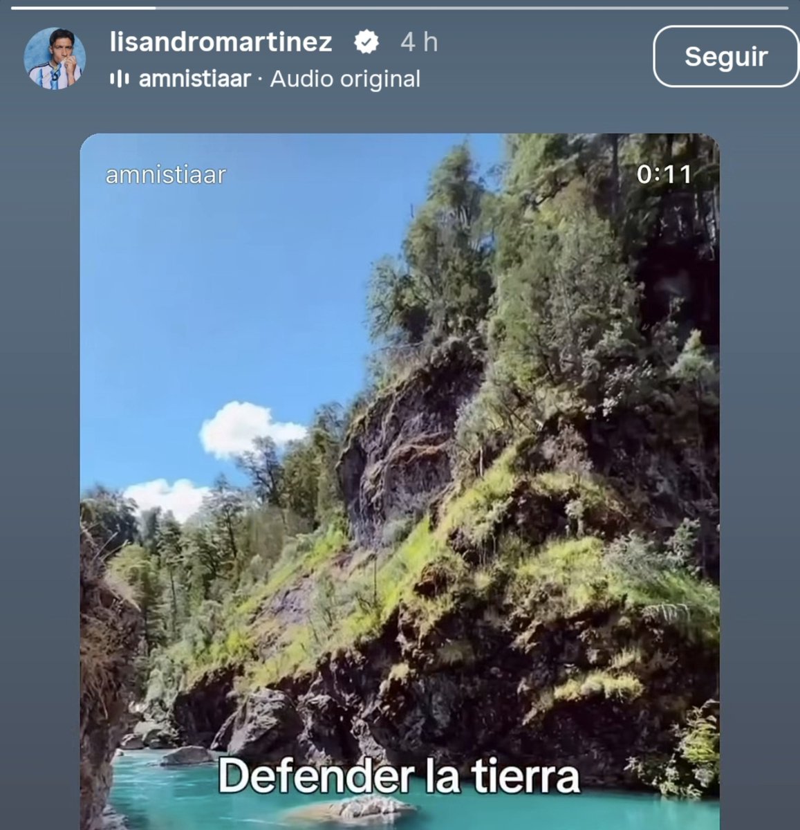 Sofidicecosas's tweet photo. Vi la historia del Licha, me acosté un rato y cuando me desperté habían bajado el proyecto. Le diré a mis hijos que él fue el libertador de América. https://t.co/mUnBranmOq