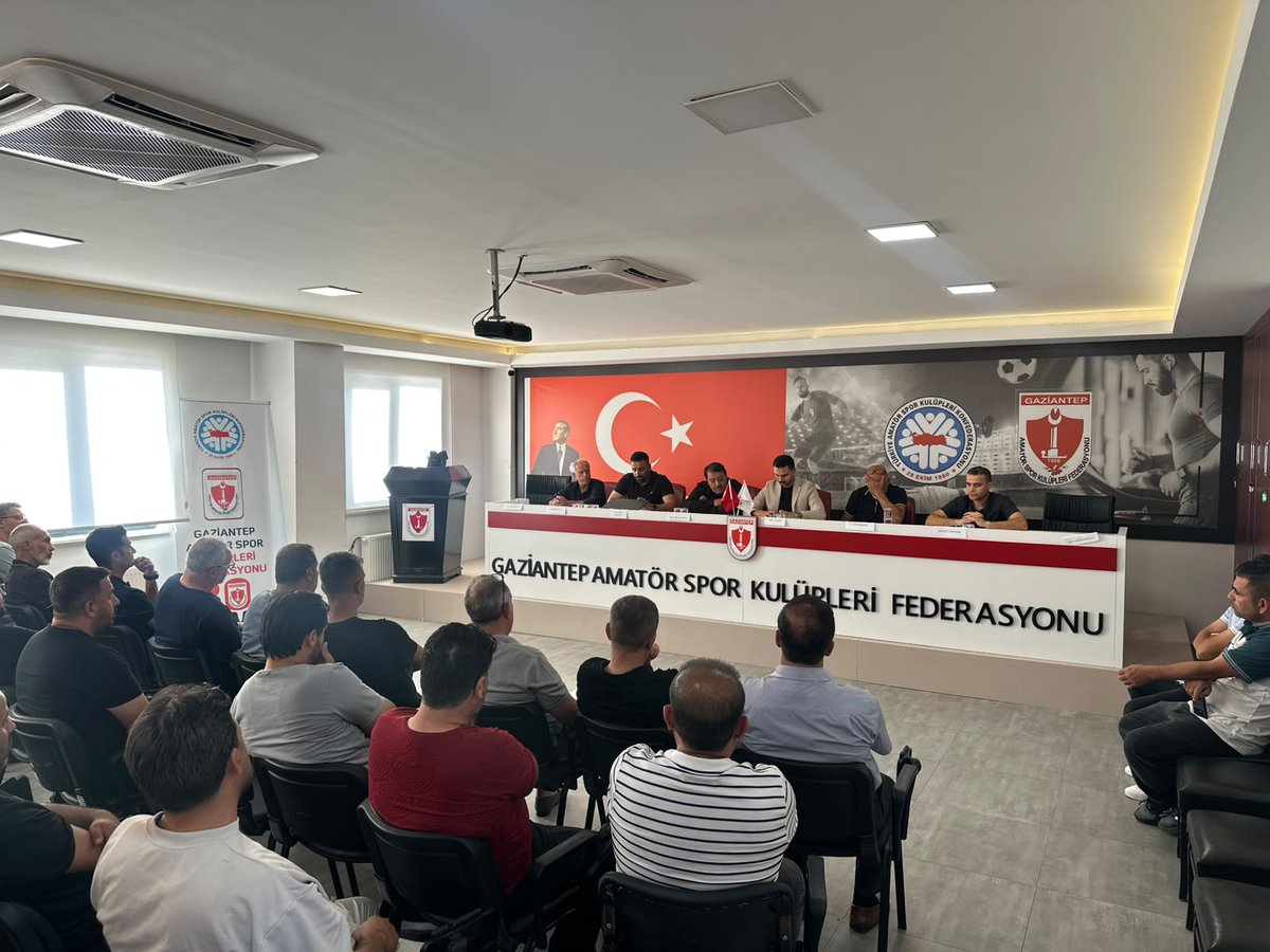 askfgaziantep's tweet photo. Süper Amatör Lig Ve 1. Amatör Lig Değerlendirme Ve İstişare Toplantımızı Gerçekleştirdik.
Gaziantep Amatör Spor Kulüpleri Federasyonu olarak, Süper Amatör Lig ve 1. Amatör Lig kulüplerimizin katılımıyla değerlendirme ve istişare toplantımızı gerçekleştirdik. @taskk_1980 @oalperk https://t.co/4NIn6jxGci