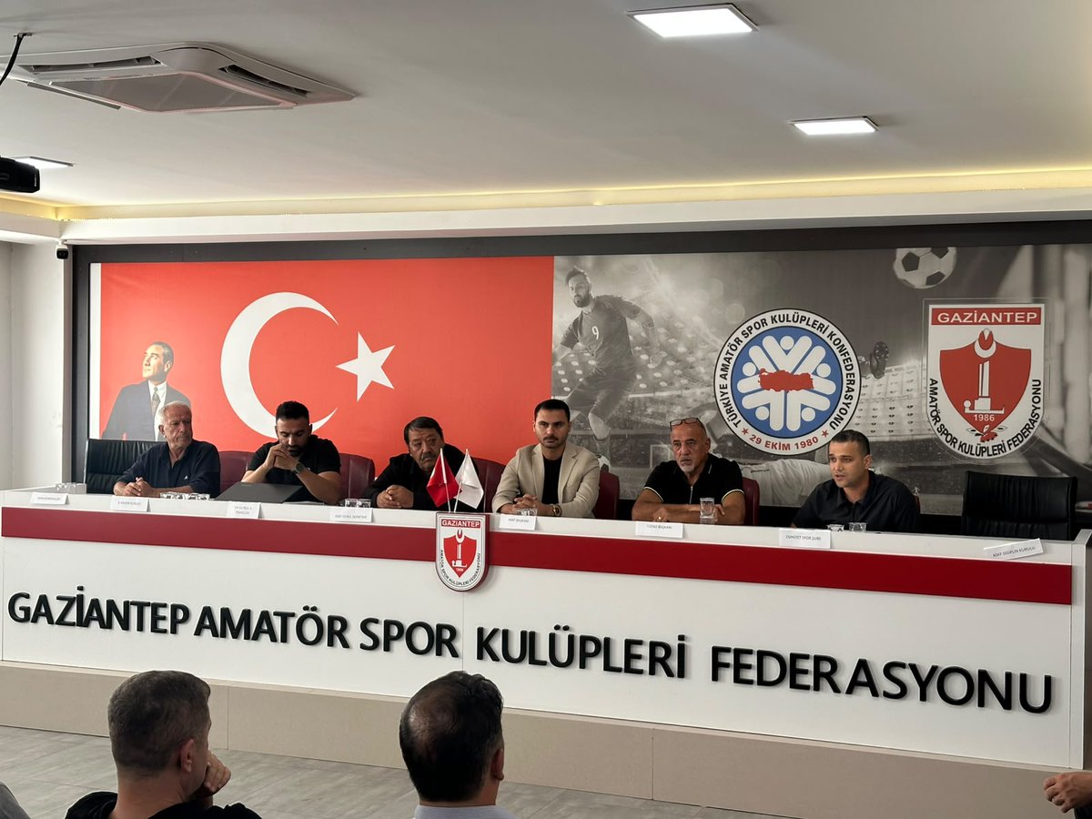 askfgaziantep's tweet photo. Süper Amatör Lig Ve 1. Amatör Lig Değerlendirme Ve İstişare Toplantımızı Gerçekleştirdik.
Gaziantep Amatör Spor Kulüpleri Federasyonu olarak, Süper Amatör Lig ve 1. Amatör Lig kulüplerimizin katılımıyla değerlendirme ve istişare toplantımızı gerçekleştirdik. @taskk_1980 @oalperk https://t.co/4NIn6jxGci