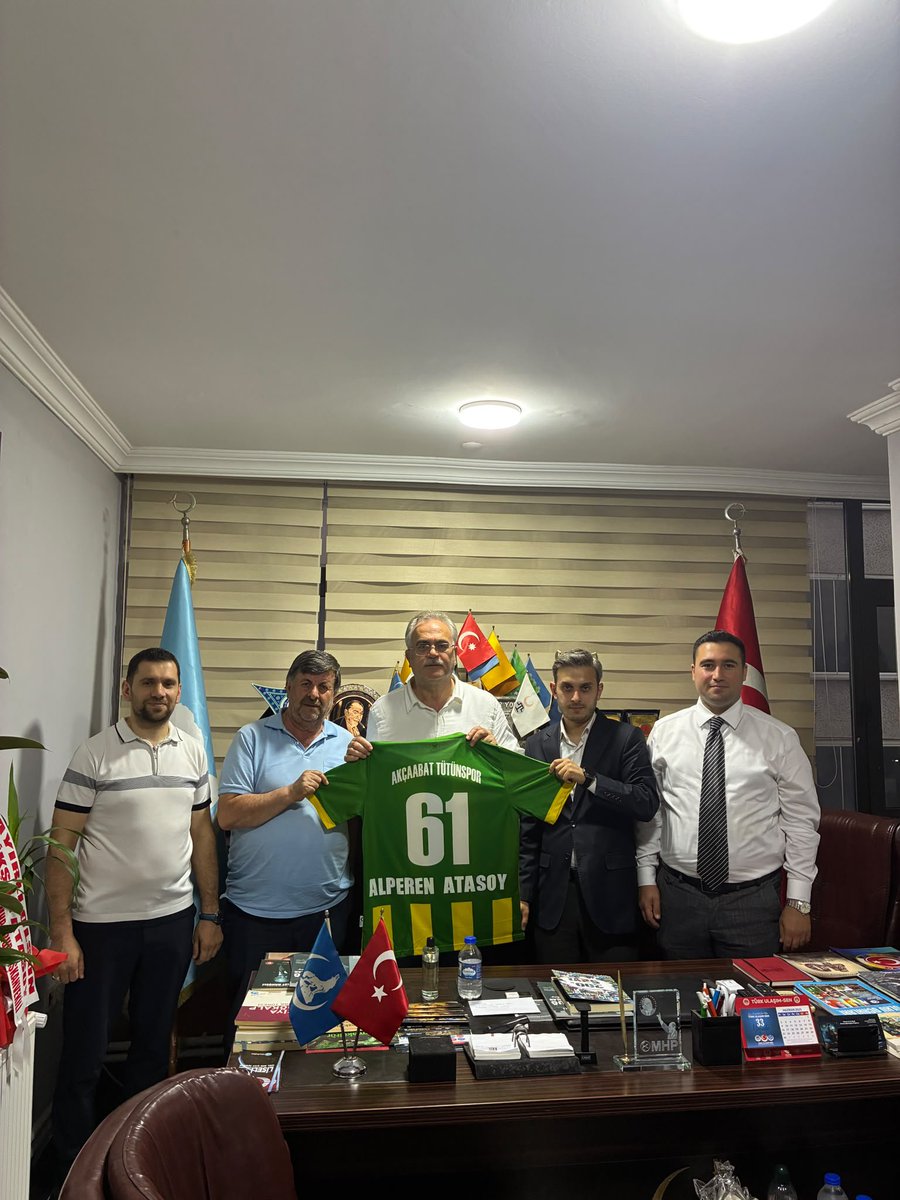 AkcaabatOcak's tweet photo. Ülkü Ocakları Akçaabat İlçe Başkanlığımızı Tütünspor Kulübü Başkanı Haydar Boğuşli ve yönetimi ziyaret ederek hayırlı olsun dileklerinde bulundu.

Nazik ziyaretlerinden dolayı kendilerine teşekkür ederiz. https://t.co/NlmpNT3pVG