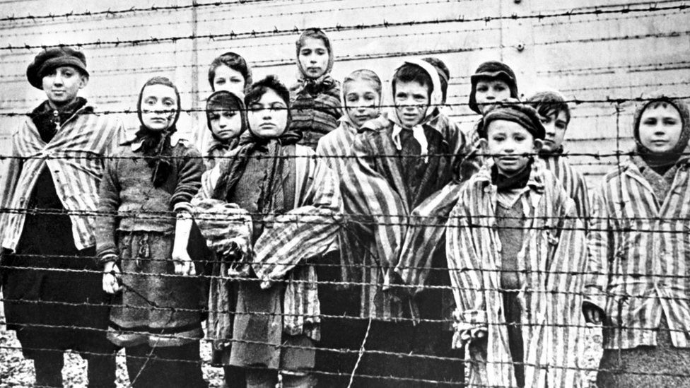 ViudaDeHitler's tweet photo. @The__Mustached https://t.co/jcRBrfPukA
