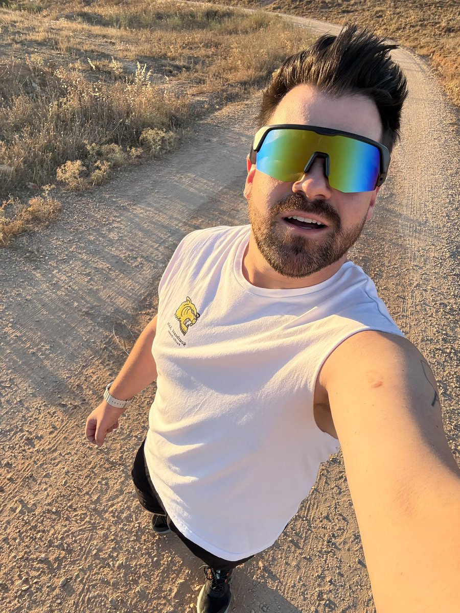 MontpeCano's tweet photo. Parece que el Strava es el nuevo Twitter 💪🏽😊🔥 https://t.co/p58GK95FjS