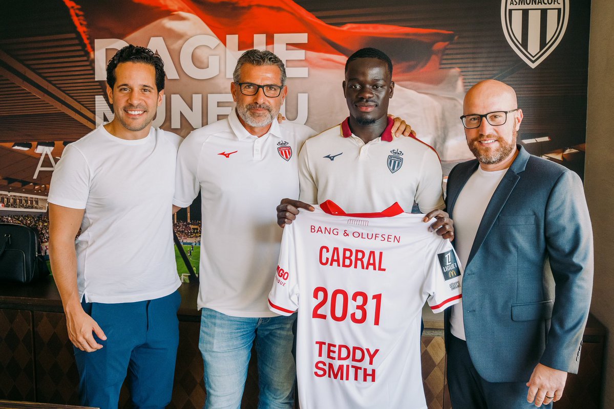 JoueursSN's tweet photo. L’ascension continue pour Pape Cabral !

Février 2025 : premier contrat professionnel

Septembre 2025 : première entrée en Ligue 1, face à Lorient

Octobre 2025 : première entrée en Ligue des Champions, face à Manchester City

Août 2026 : prolongation jusqu’en juin 2031 🔏 https://t.co/mZjQn6U29p