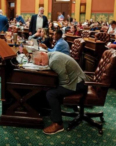 LansingT20587's tweet photo. @philipskaggs Congrats on winning some more free time for naps! https://t.co/DQpQQZAlhd